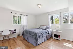 6811 Valley Brook Dr, Falls Church, VA 22042 - Photo 20