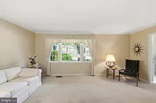 9385 Saddlemount Ct, Springfield, VA 22153 - Photo 10