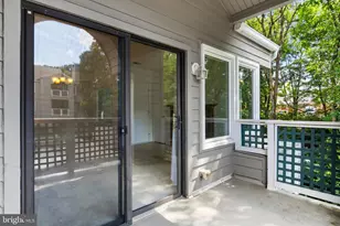 11735 Summerchase Cir, Reston, VA 20194 - Photo 26