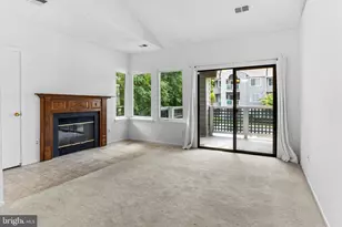 11735 Summerchase Cir, Reston, VA 20194 - Photo 6