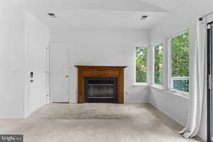 11735 Summerchase Cir, Reston, VA 20194 - Photo 8