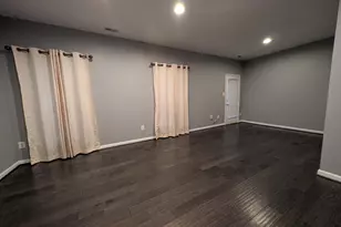 2814 Claudia Ct, Vienna, VA 22180 - Photo 2