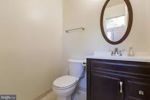 6123 Joust Ln, Alexandria, VA 22315 - Photo 6