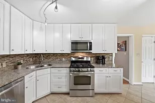 1919 Youngblood St, McLean, VA 22101 - Photo 10