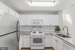 12000 Market St, Reston, VA 20190 - Photo 12