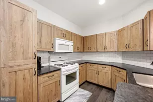 1701 Lake Shore Crest Dr, Reston, VA 20190 - Photo 18