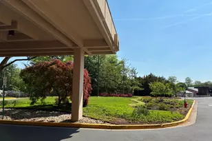 1800 Old Meadow Rd, McLean, VA 22102 - Photo 2