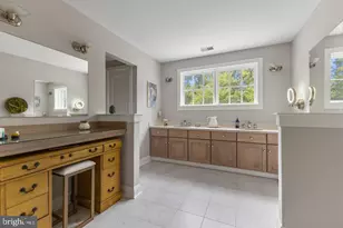 11103 Burywood Ln, Reston, VA 20194 - Photo 38