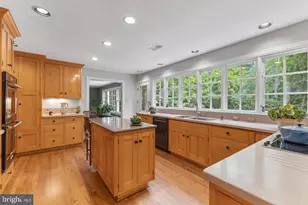 11103 Burywood Ln, Reston, VA 20194 - Photo 12