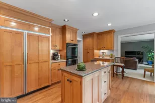 11103 Burywood Ln, Reston, VA 20194 - Photo 10