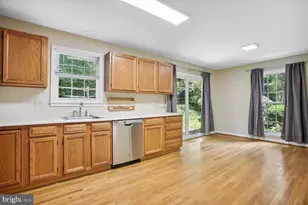 1510 Chatham Colony Ct, Reston, VA 20190 - Photo 6