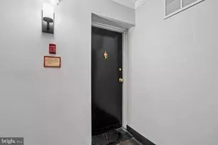 4345 Ivymount Ct, Annandale, VA 22003 - Photo 2