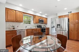 7362 Silver Pine Dr, Springfield, VA 22153 - Photo 20