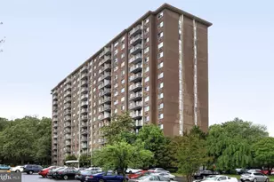 2059 Huntington Ave, Alexandria, VA 22303 - Photo 2