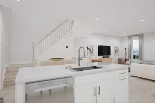 2718 River Birch Rd, Herndon, VA 20171 - Photo 10