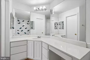 12161 Penderview Terrace, Fairfax, VA 22033 - Photo 24