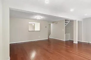 1563 Autumn Ridge Cir, Reston, VA 20194 - Photo 6