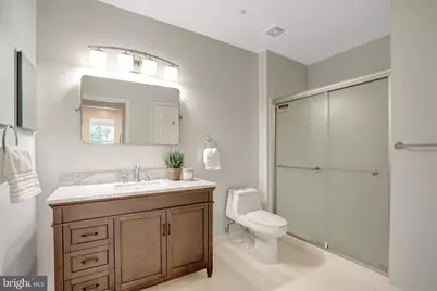6990 Falls Reach Drive #301, Falls Church, VA 22043 - Photo 18