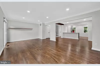 7426 Hallcrest Drive, McLean, VA 22102 - Photo 16