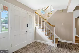 8704 Greystone Pl, Alexandria, VA 22309 - Photo 4