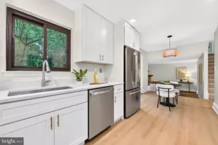 1427 Green Run Ln, Reston, VA 20190 - Photo 14