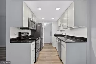 2200 Castle Rock Square, Reston, VA 20191 - Photo 2