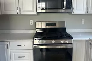14220 Autumn Cir, Centreville, VA 20121 - Photo 6