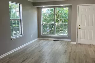 14220 Autumn Cir, Centreville, VA 20121 - Photo 2