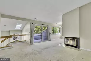 11041 Villaridge Ct, Reston, VA 20191 - Photo 2