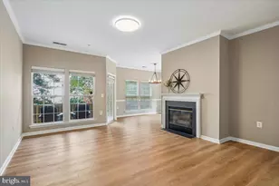 4142 Fountainside Ln, Fairfax, VA 22030 - Photo 4