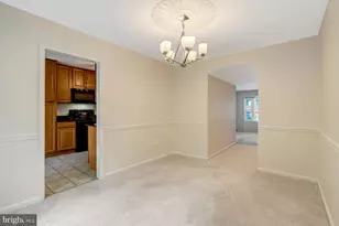7719 Bristol Square Ct, Springfield, VA 22153 - Photo 18
