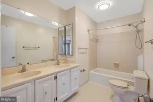 7719 Bristol Square Ct, Springfield, VA 22153 - Photo 38