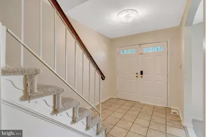 7719 Bristol Square Court, Springfield, VA 22153 - Photo 8