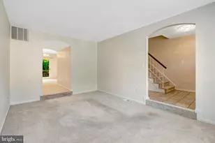 7719 Bristol Square Ct, Springfield, VA 22153 - Photo 10