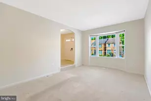 7719 Bristol Square Ct, Springfield, VA 22153 - Photo 8