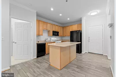 9480 Virginia Center Boulevard #10, Vienna, VA 22181 - Photo 6