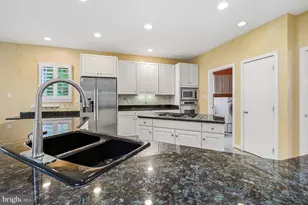 1104 Water Pointe Ln, Reston, VA 20194 - Photo 12