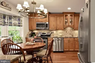 8218 Cedar Landing Ct, Alexandria, VA 22306 - Photo 12