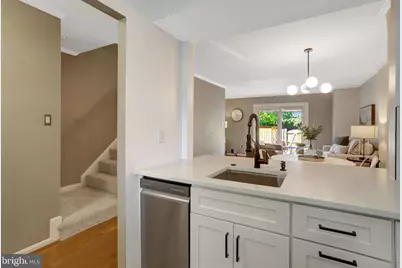 6520 Brick Hearth Court, Alexandria, VA 22306 - Photo 6