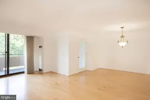 1800 Old Meadow Rd, McLean, VA 22102 - Photo 2