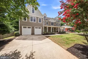 2232 N Underwood St, Falls Church, VA 22043 - Photo 2