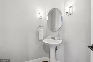 1405 Woodhurst Blvd, McLean, VA 22102 - Photo 32