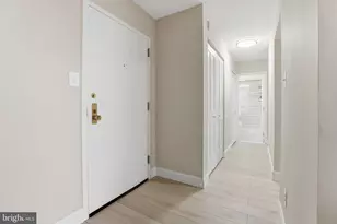 2311 Pimmit Dr, Falls Church, VA 22043 - Photo 2