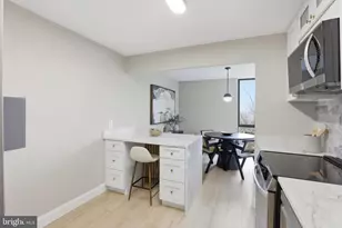 2311 Pimmit Dr, Falls Church, VA 22043 - Photo 18