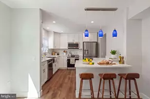 10413 Todman Landing Ct, Burke, VA 22015 - Photo 12