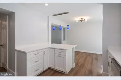 10413 Todman Landing Court, Burke, VA 22015 - Photo 18