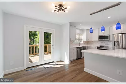 10413 Todman Landing Court, Burke, VA 22015 - Photo 14