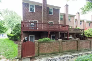6859 Williamsburg Pond Ct, Falls Church, VA 22043 - Photo 2