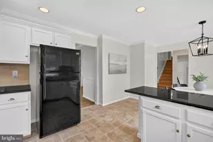 6837 Lamp Post Ln, Alexandria, VA 22306 - Photo 10