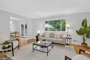 6837 Lamp Post Ln, Alexandria, VA 22306 - Photo 12